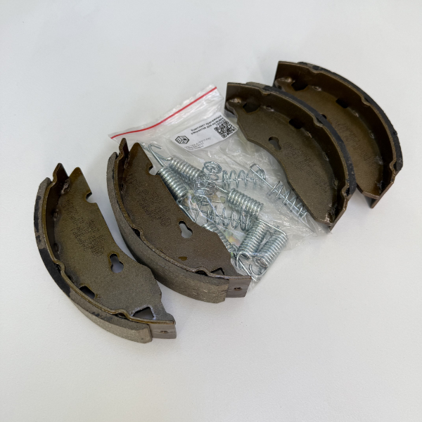 Набор тормозных колодок для AL-KO к/т 1636/1637