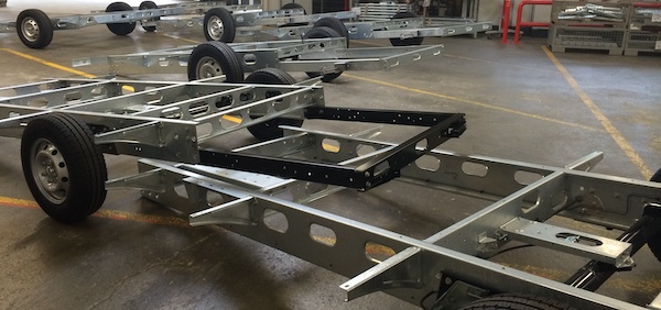 Облегчённое болтовое шасси (рама) для прицепов до 750 кг